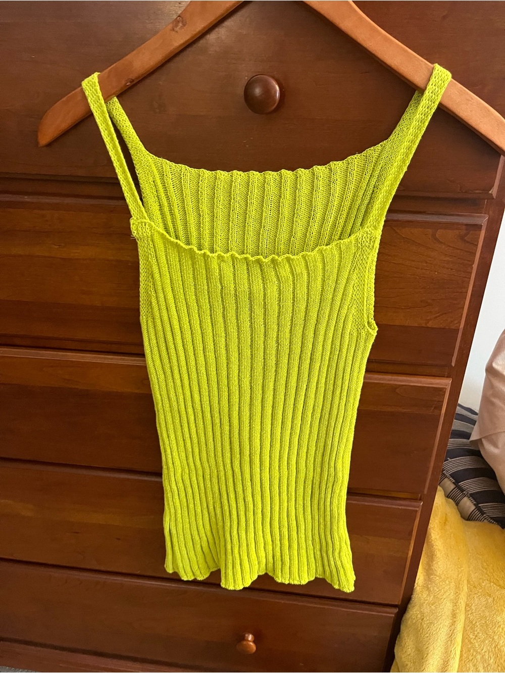 Zara Ribbed Lime Ribbed Tank Top - Picture 3 of 5
